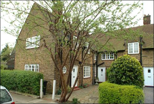 12-14 Denman Drive